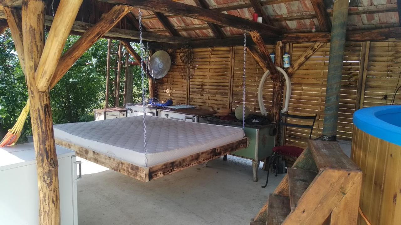 Novákporta vendégház Lakhegy Esterno foto