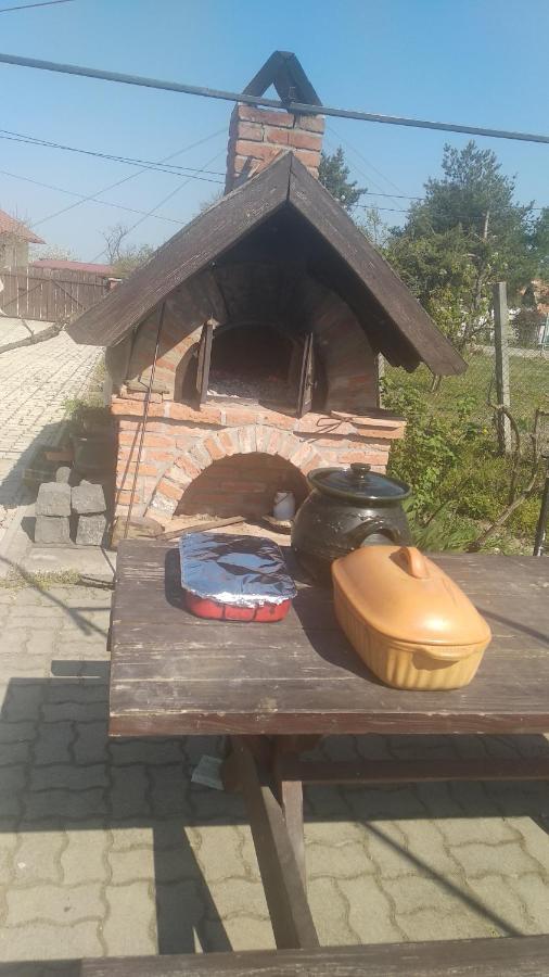 Novákporta vendégház Lakhegy Esterno foto